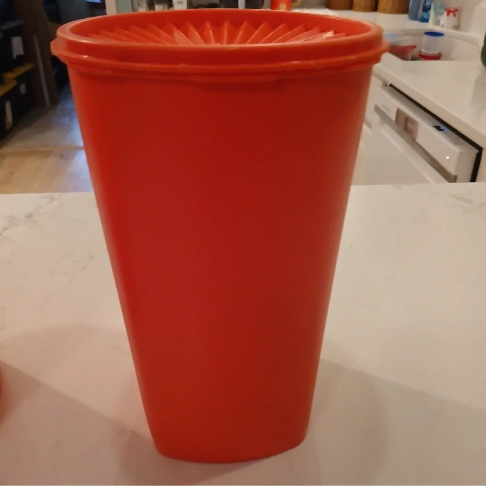 Set Of 2 Vintage Tupperware Large Servalier Canisters 10.5
